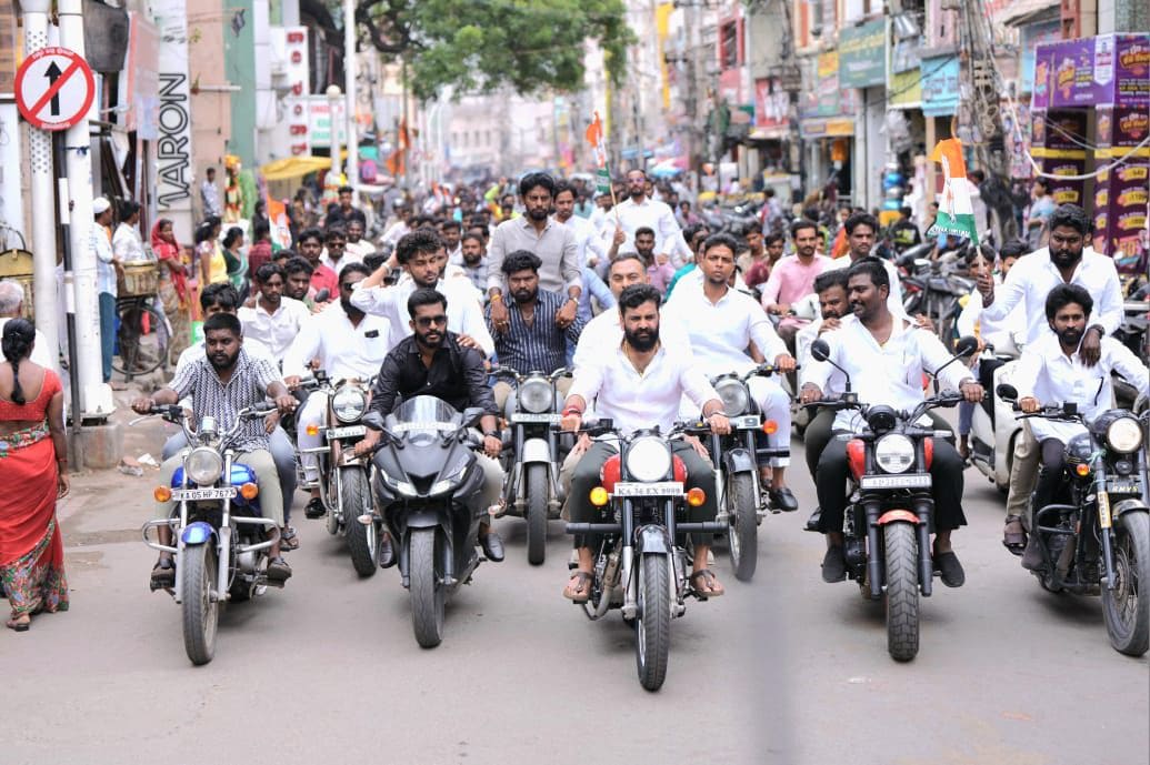 Welcoming State President Shri H S Manjunath Gowda — Youth Mobilisation action by Ballari Youth Congress in Bellary City Streets on 15 July 2025